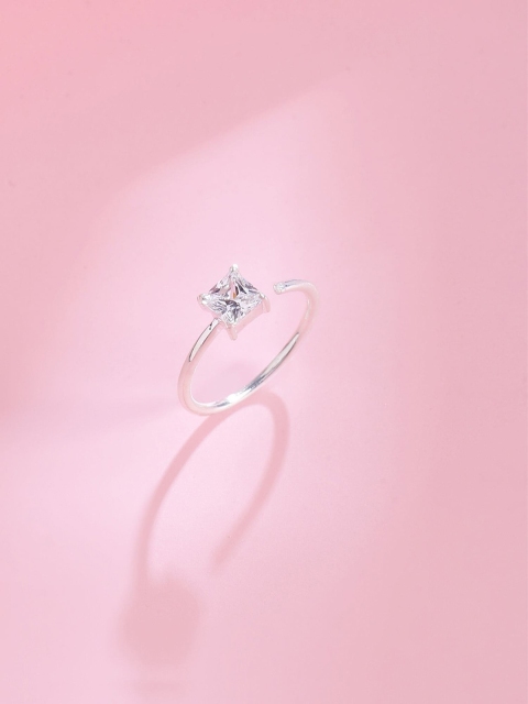 

Hiara Jewels Silver-Plated White Cubic Zirconia Adjustable Finger Ring