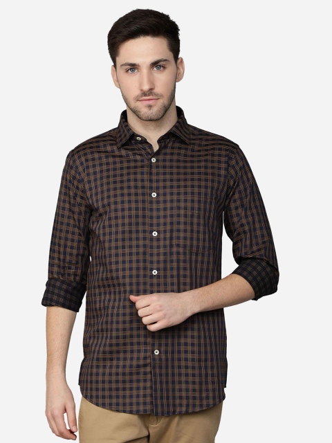 

Callino London Men Mustard & Black Standard Checked Semiformal Shirt