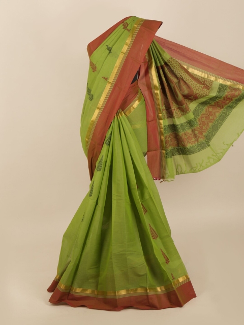 

Pothys Green & Maroon Ethnic Motifs Cotton Blend Saree