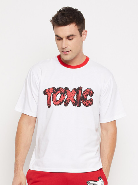 

FUGAZEE Men White & Red Typography Printed Pure Cotton Boxy T-shirt