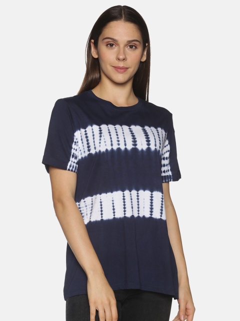 

OHA BOY Women Navy Blue & White Tie & Dye Printed Pure Cotton Slim Fit T-shirt