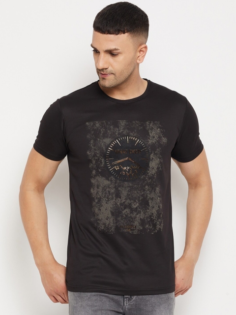 

Parcel Yard Men Black Printed Cotton T-shirt