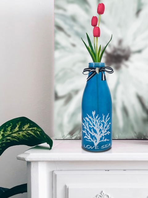 

MARKET99 Blue & White Textured Vase