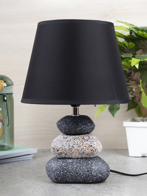 

MARKET99 Black Ceramic Frustum-Shape Table Lamp