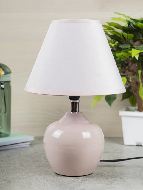 

MARKET99 White Frustum Shaped Ceramic Table Lamp