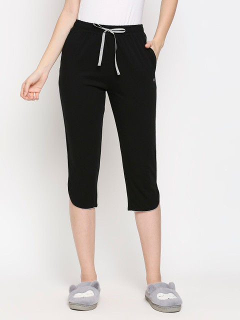 

XIN Women Black Solid Pure Cotton Capris
