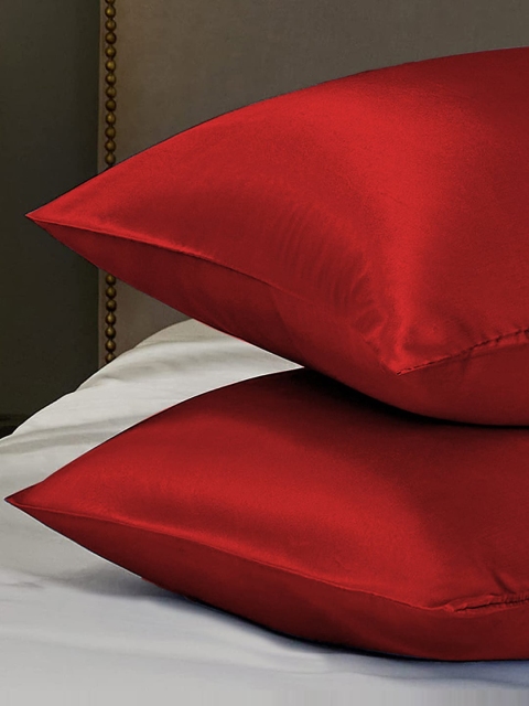 

Dreams Maroon Set of 2 Pillow Covers with Ponytail Holders