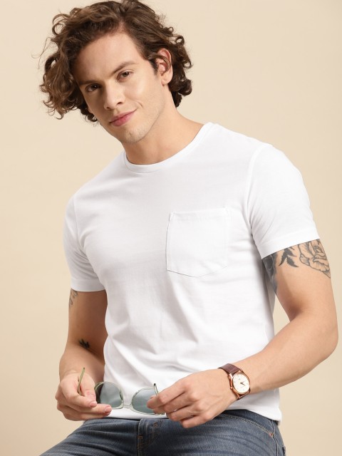 

United Colors of Benetton Men White Pocket Detailing T-shirt