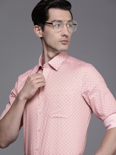 

Louis Philippe Men Pink Geometric Printed Slim Fit Cotton Formal Shirt