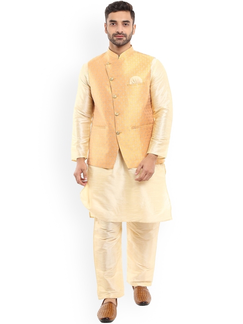 

V-Mart Men Yellow Kurta with Pyjamas