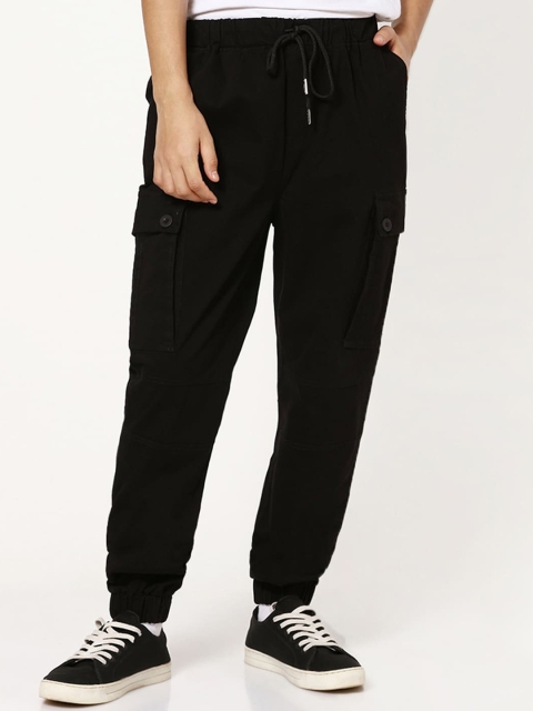 

Bewakoof Men Black Slim Fit Cotton Cargos Trousers