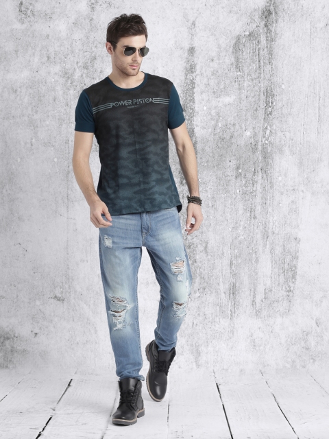 

Roadster Men Charcoal Printed Round Neck T-shirt