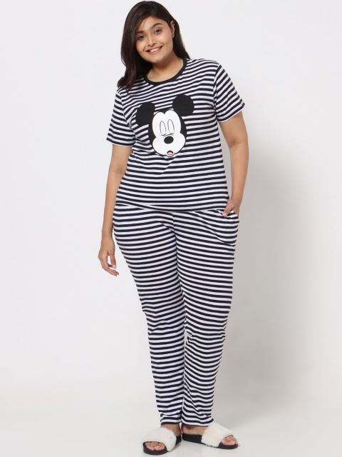 

Bewakoof Plus Women Black & White Striped Pure Cotton Night suit