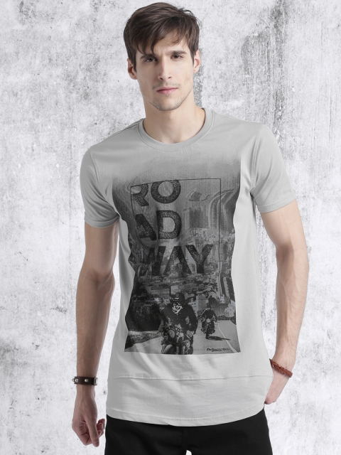 

Roadster Men Grey Printed Round Neck T-shirt