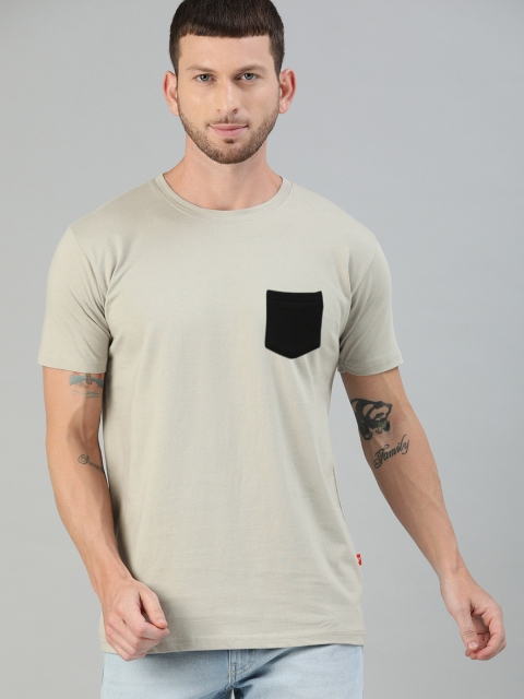 

UNSULLY Men Grey Solid Pure Cotton T-shirt