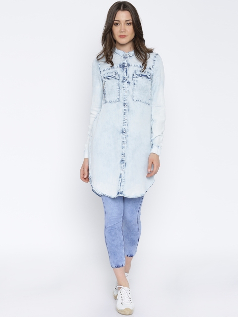 

Vero Moda Women Blue Denim Washed Longline Shirt