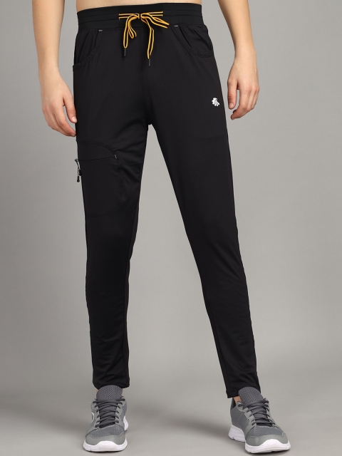 

Gallus Men Black Solid Track Pant