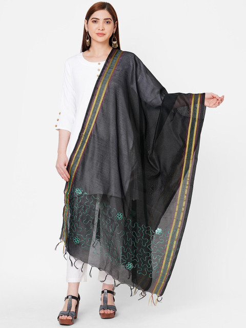 

Get Wrapped Black & Green Embroidered Dupatta with Thread Work