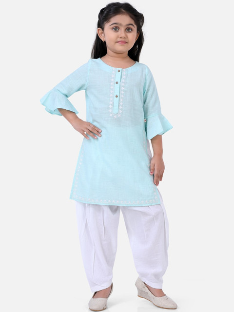 

Ashneeta Girls Blue Embroidered Round Neck Pure Cotton Straight Kurta with Salwar