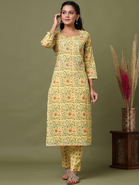 

KAAJH Women Yellow Floral Screen Printed Pure Cotton Kurta With Trousers