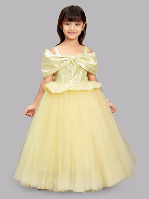 

Pink Chick Girls Yellow Sequined Cold-Shoulder Sleeves Gown Dress