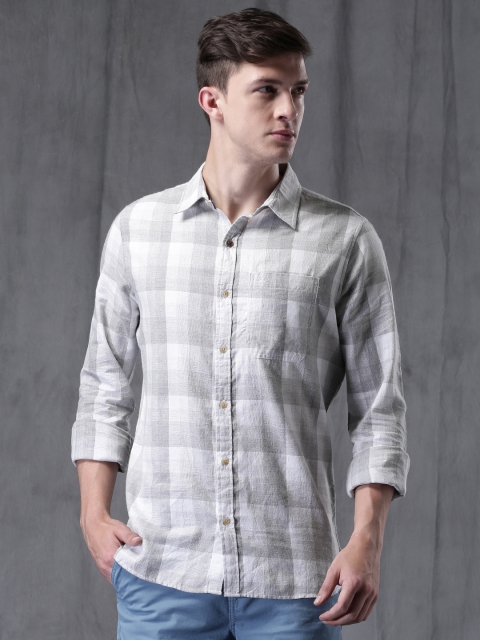 

WROGN Men Grey & White Checked Casual Shirt