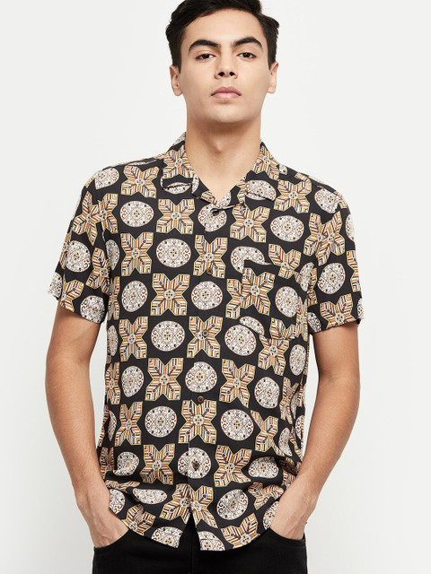 

max Men Black Printed Casual Shirt