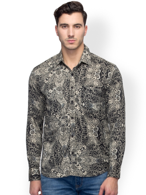 

Oxolloxo Men Black Printed Classic Fit Casual Shirt