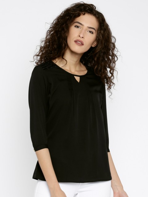 

Park Avenue Woman Black Solid Top