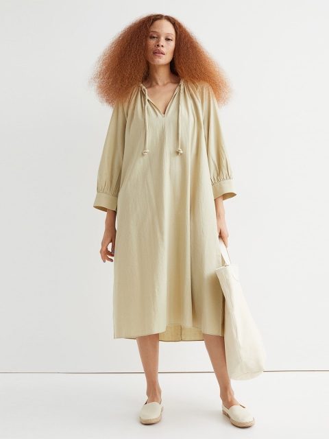 

H&M Women Green Solid Cotton Drawstring Dress