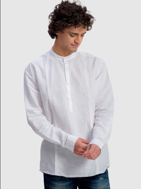 

KINGDOM OF WHITE Men White Smart Horizontal Stripes Casual Shirt