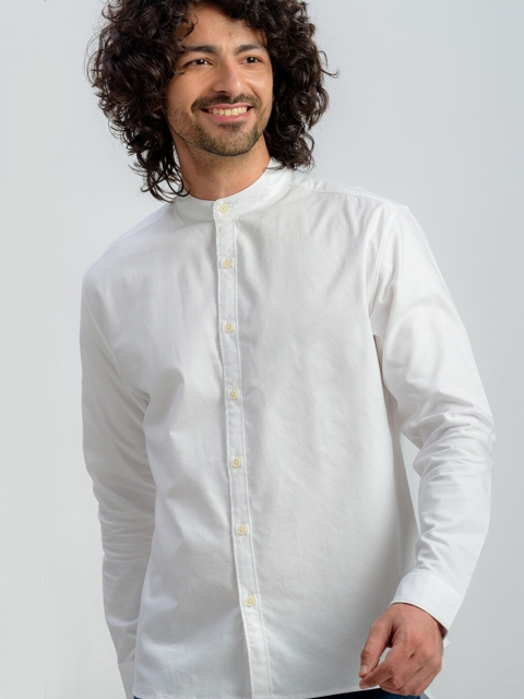 

KINGDOM OF WHITE Men White Smart Casual Shirt