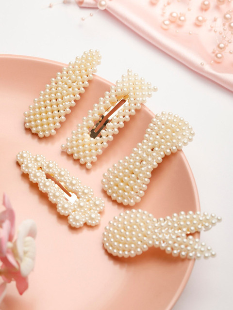 

Priyaasi Women Set of 5 White Alligator Hair Clip