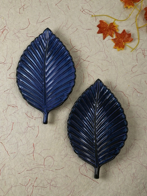 

Aapno Rajasthan Blue Set of 2 Textured Leaf Serving Platter