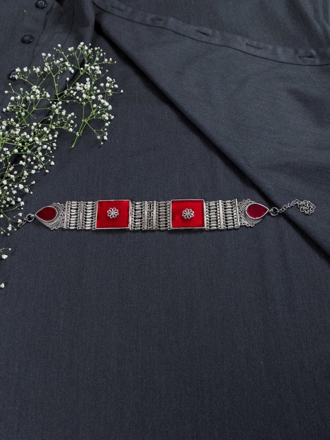 

creyons by mansi Silver-Toned & Red Oxidised Necklace