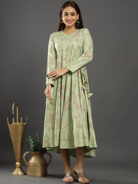 

KEEP CART Women Green Ethnic Motifs Flared Sleeves Thread Work Anarkali Kurta