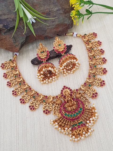 

GRIHAM Gold-Plated Red & Green Stone-Studded & Beaded Jewellery Set