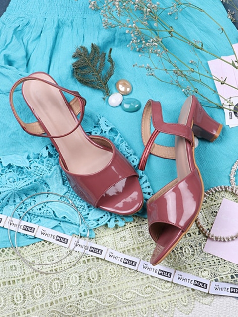 

THE WHITE POLE Maroon Party Block Sandals
