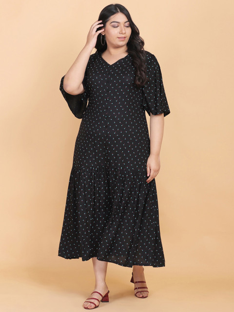 

LastInch Black Floral Printed Maxi Dress