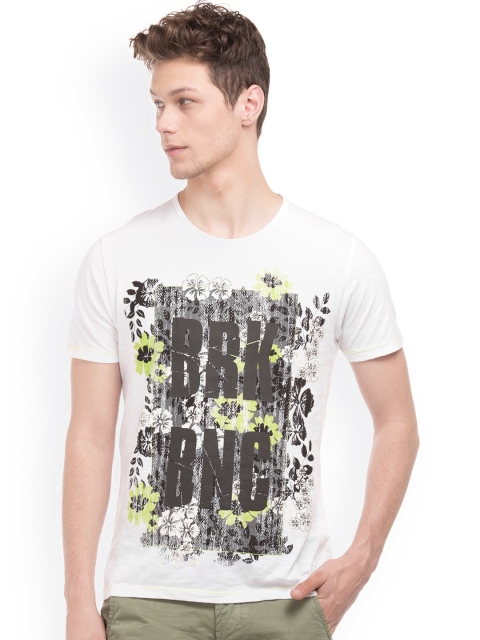 

Breakbounce Men White Printed Round Neck T-shirt