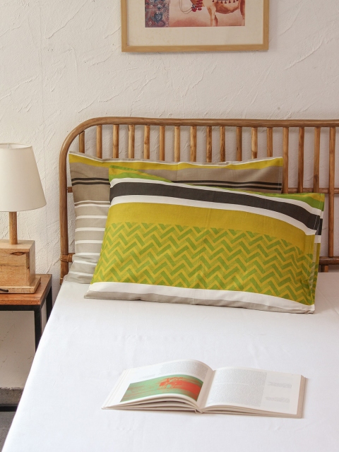 

House This Set of 2 Green & White Printed Cotton Pillow Covers