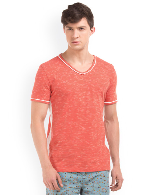 

Breakbounce Men Coral Red Solid V-Neck T-shirt