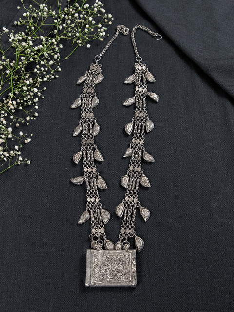 

creyons by mansi Silver-Toned Oxidised Necklace