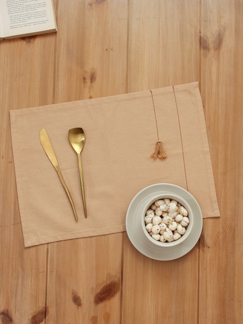 

House This Set Of 2 Beige Solid Pure Cotton Dining Table Placemats