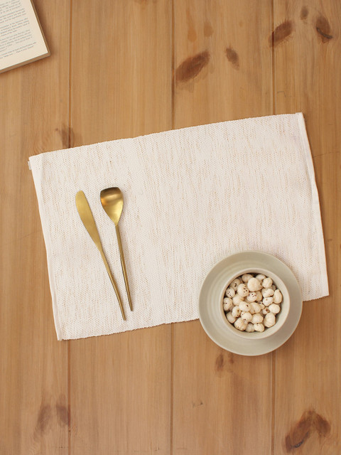 

House This Set Of 2 White Textured Cotton Table Placemats