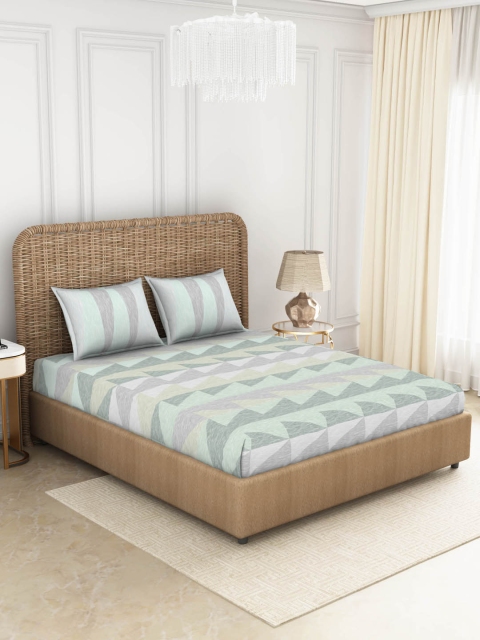 

SPACES Green & Grey Geometric 144 TC Cotton King Bedsheet with 2 Pillow Covers