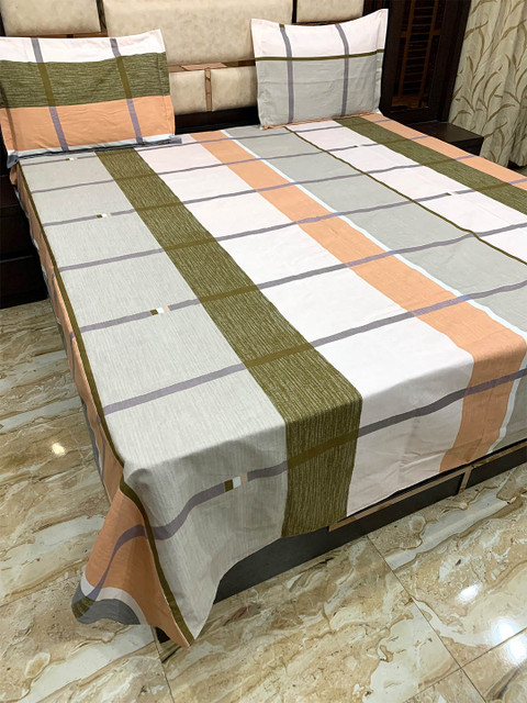 

Pure Decor Grey & Green Geometric 300 TC Queen Bedsheet with 2 Pillow Covers