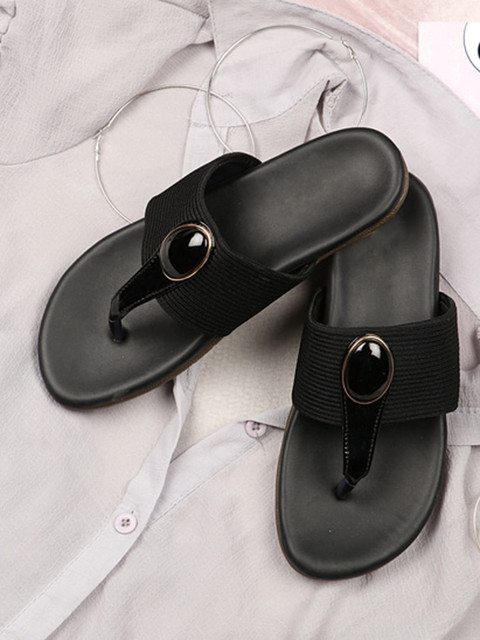

THE WHITE POLE Women Black T-Strap Flats