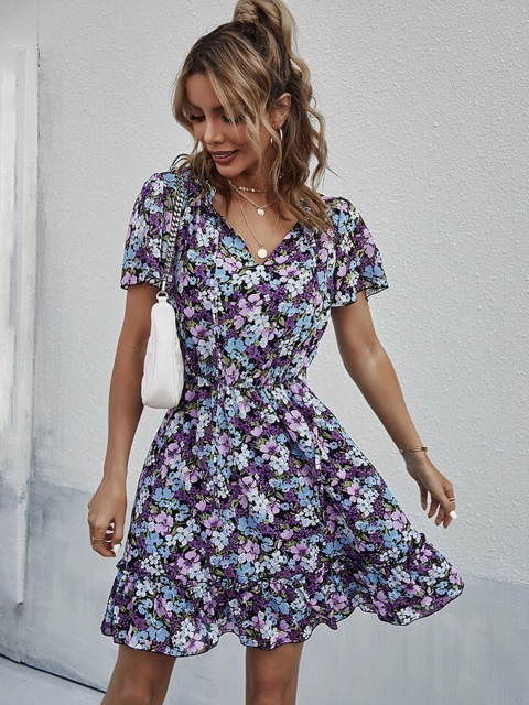 

La Aimee Black Floral Dress