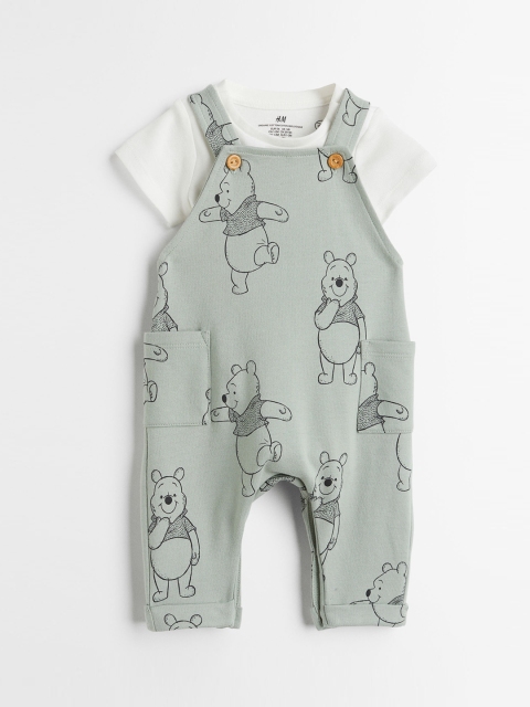 

H&M Boys Sage Green 2-Piece Cotton Set